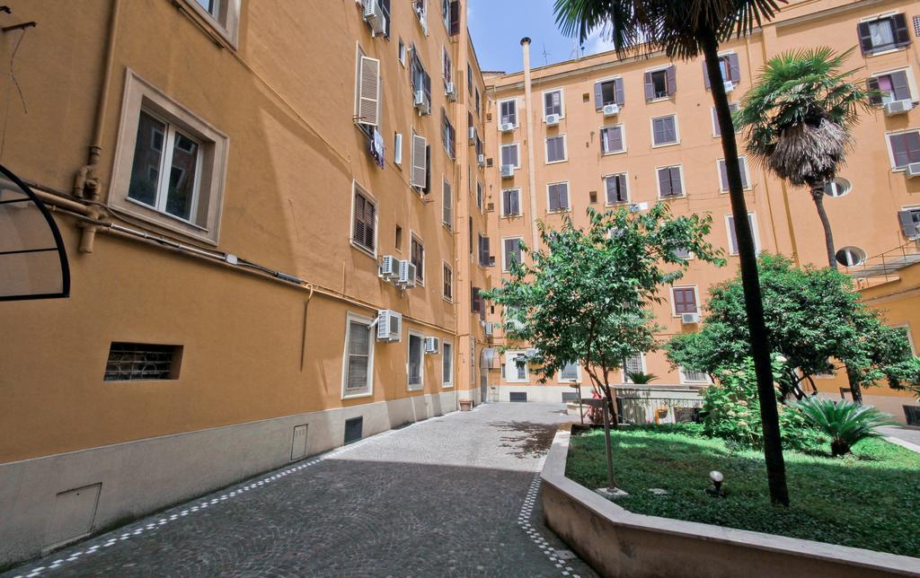 San Pietro'S Home - Guesthouse Rome Bagian luar foto