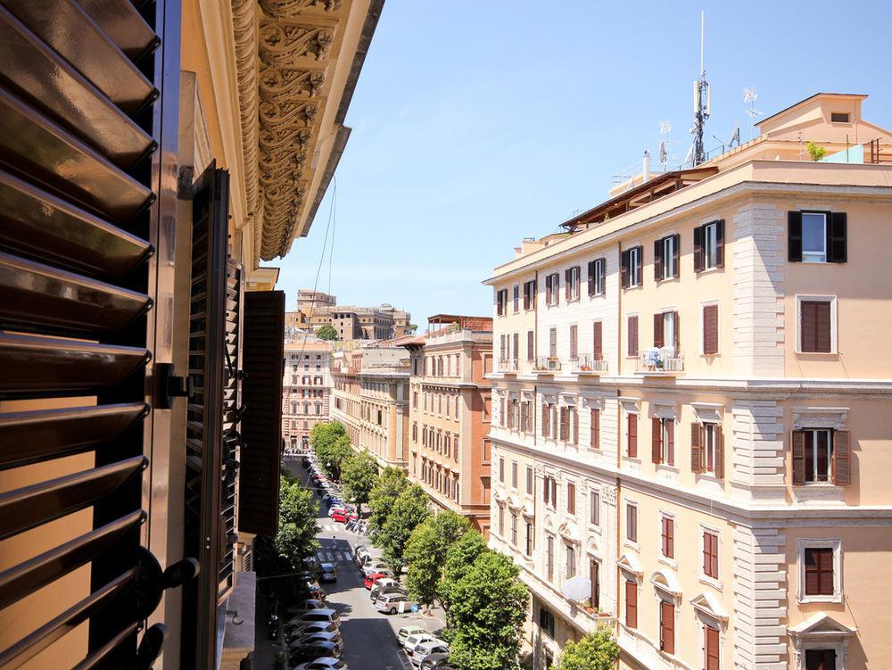San Pietro'S Home - Guesthouse Rome Bagian luar foto